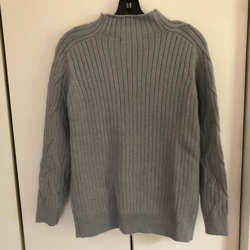 Romeo & Juliet Couture Light Blue Mock Neck Cable Knit Sweater Sz S - Picture 2 of 3